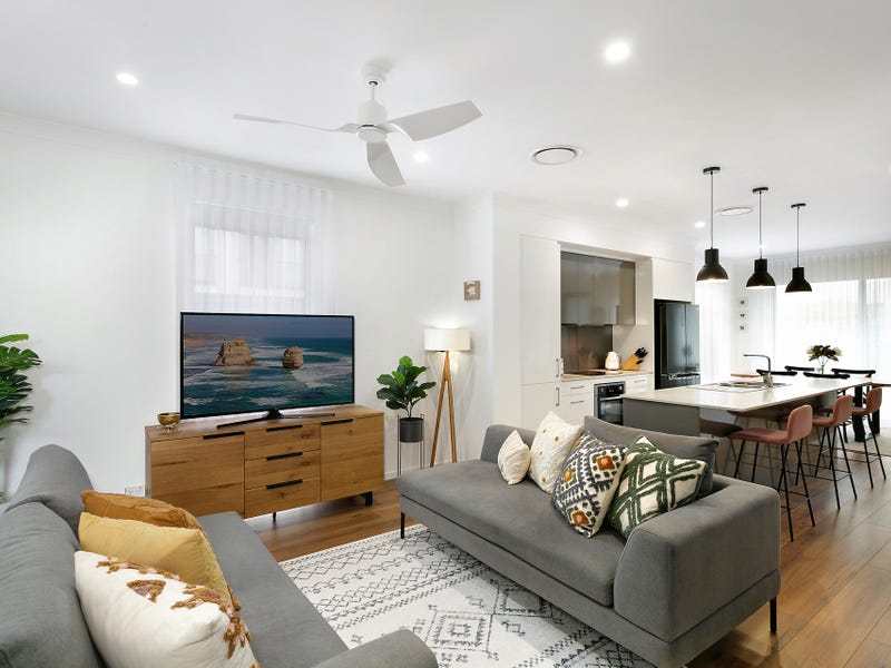 10400 Sq Ft Full Building For Sale In Dakshin Khan, Chalabon